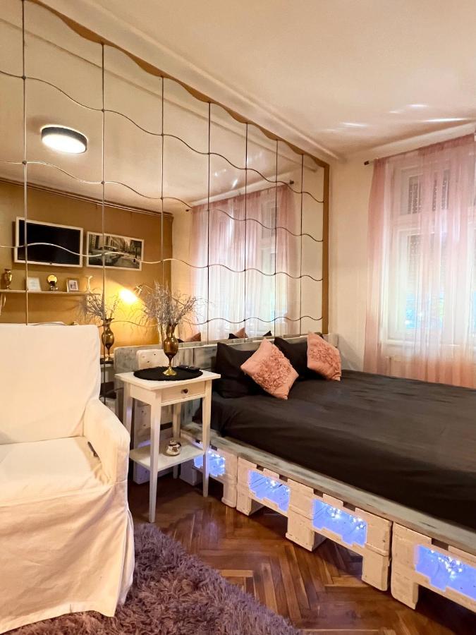 Studio Mosilor * Bucarest