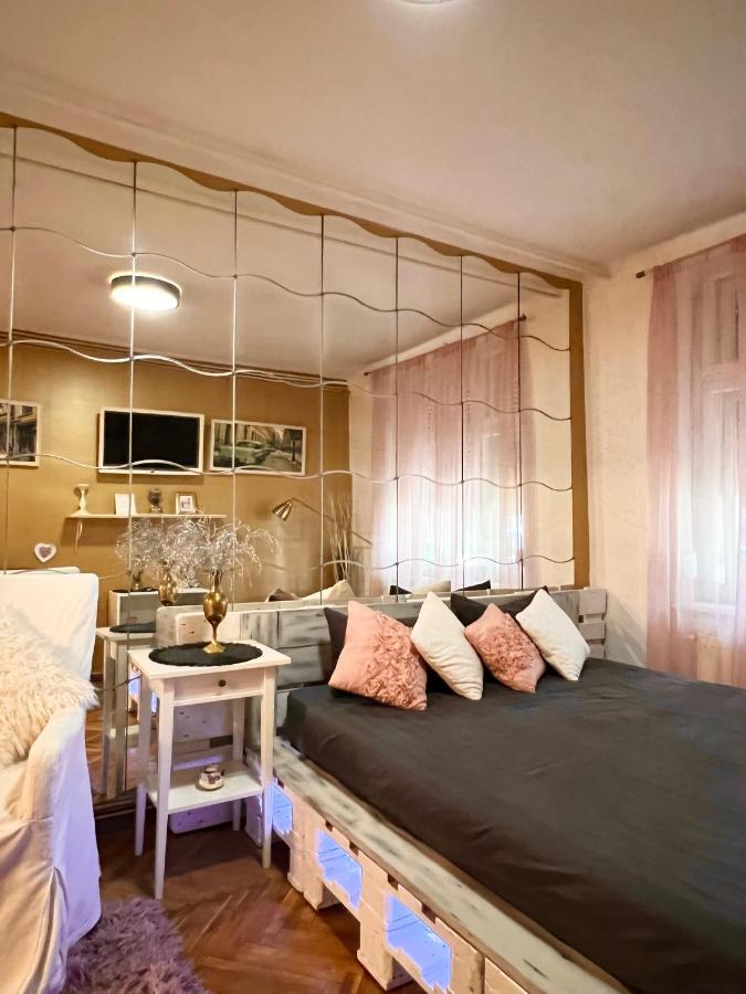 Apartment Studio Mosilor Bucharest